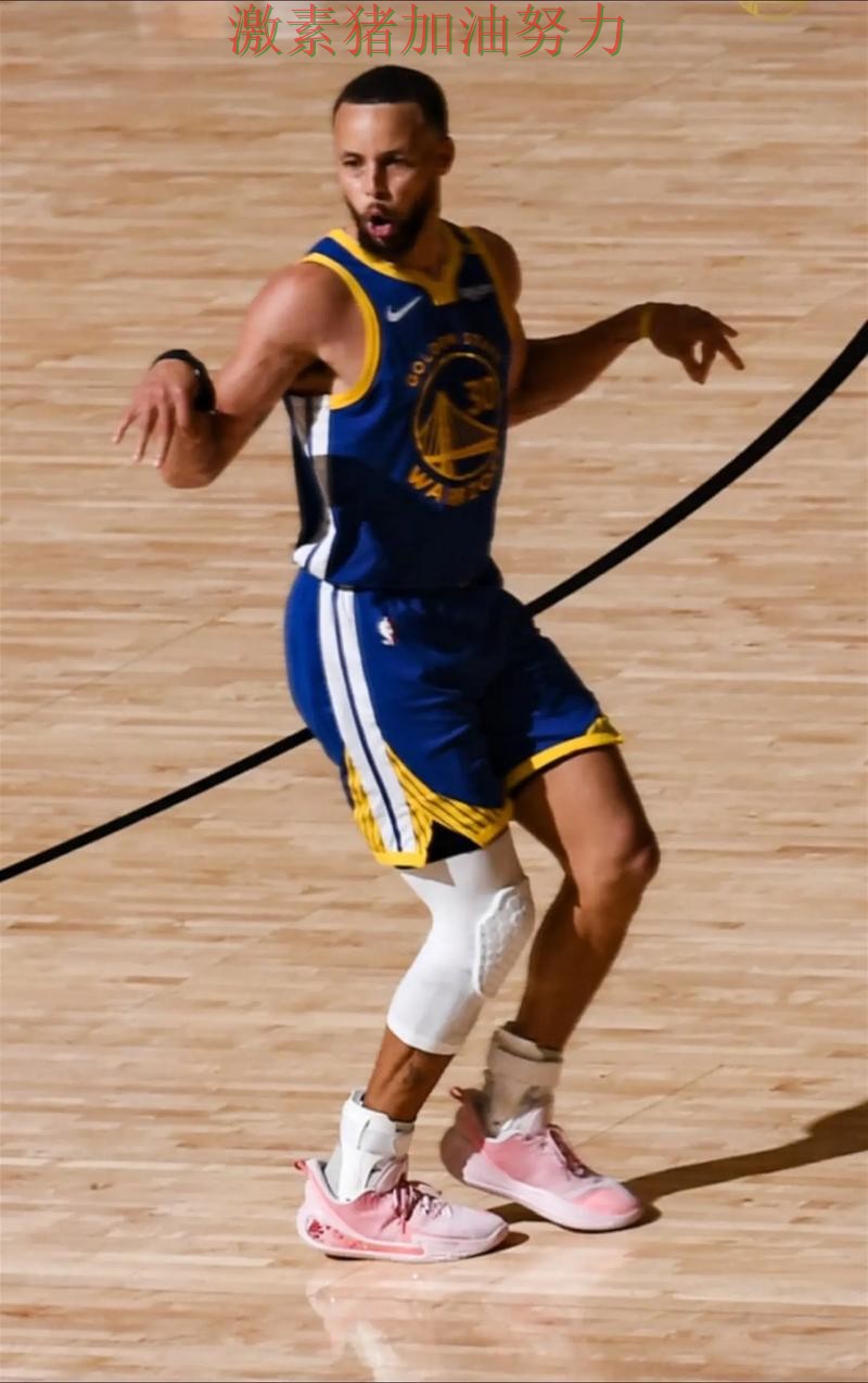 库里接管比赛让球迷情绪瞬间拉满